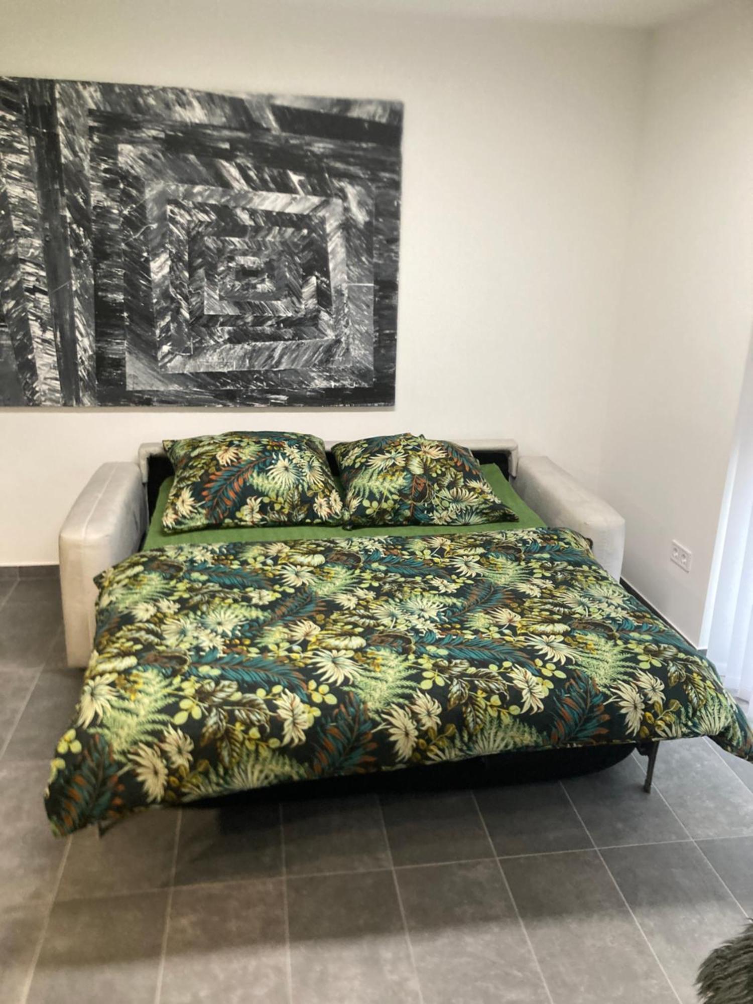 Swiss Star Apartment Mosonmagyaróvár Екстериор снимка