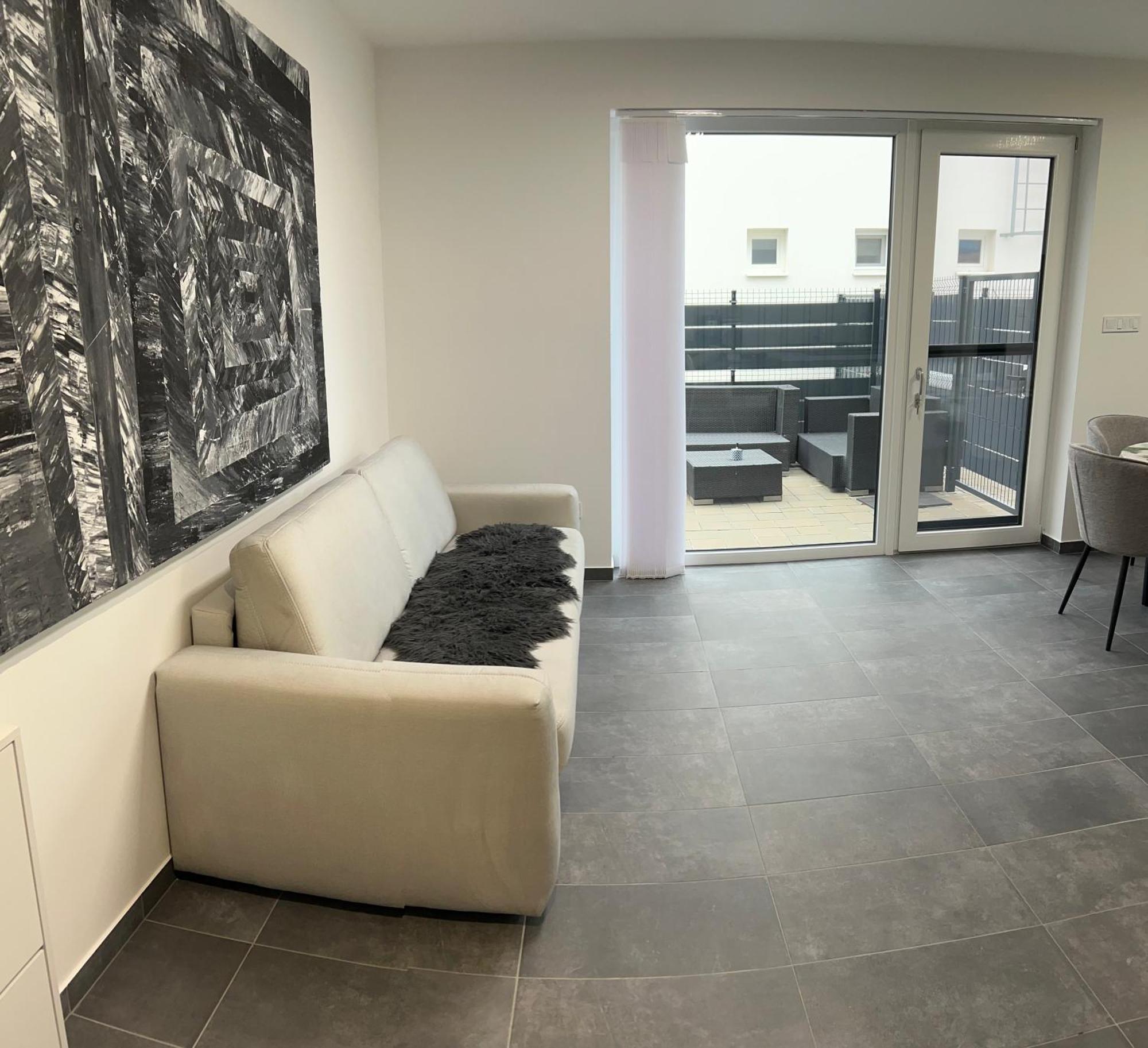 Swiss Star Apartment Mosonmagyaróvár Екстериор снимка
