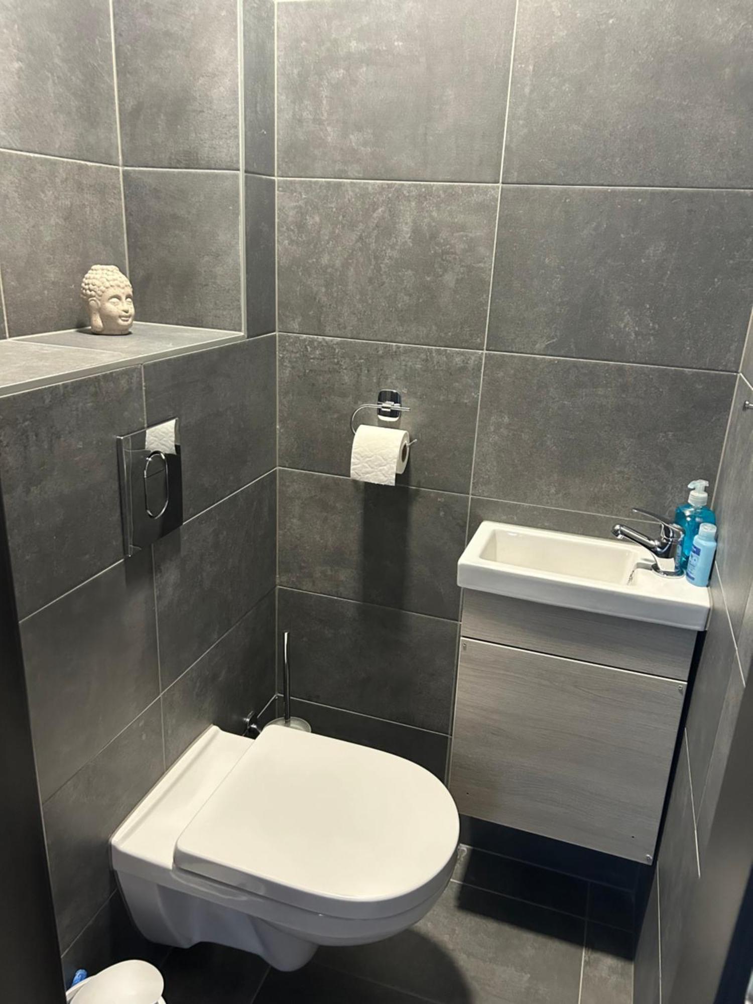 Swiss Star Apartment Mosonmagyaróvár Екстериор снимка